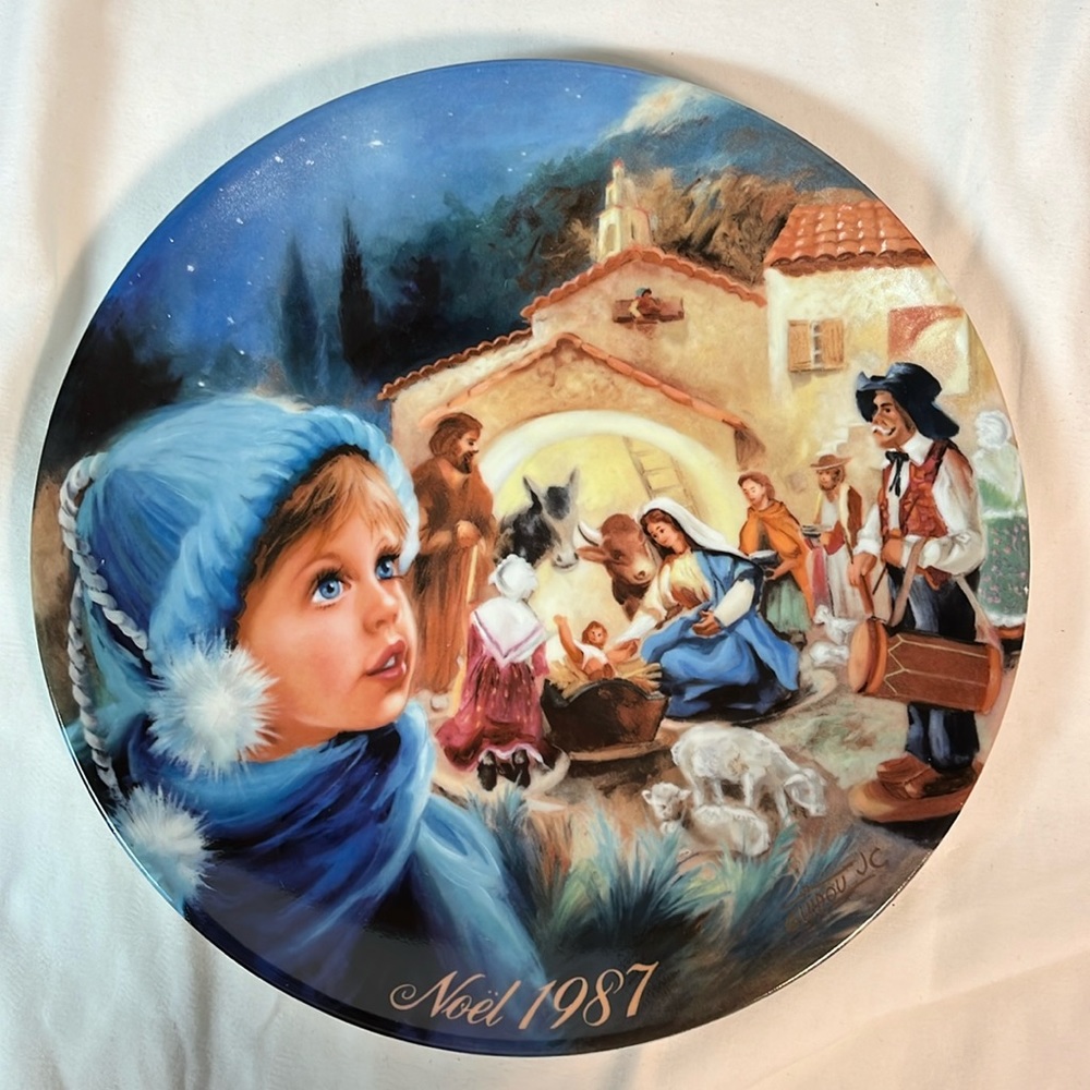1987 Christmas Plate "La Creche Etoilee" Starry Nativity Scene